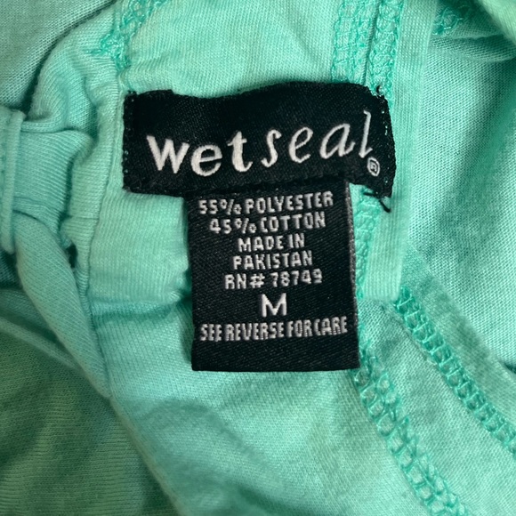 Light blue tank top - Picture 3 of 3